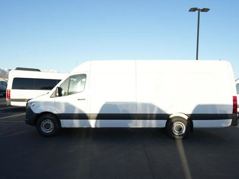 New 2026 Mercedes-Benz Sprinter 2500 image 4