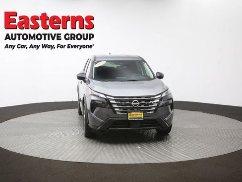 Used 2024 Nissan Rogue S AWD/4WD image 53