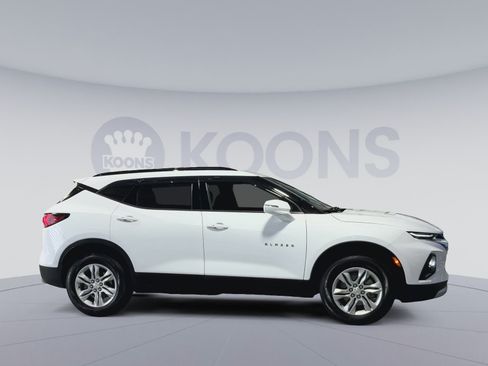 Used 2019 Chevrolet Blazer LT FWD image 12