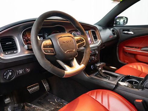 Used 2023 Dodge Charger SRT Hellcat w/ Harman/Kardon Audio Group image 25