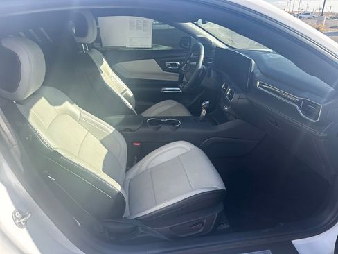 Used 2024 Ford Mustang GT Premium image 26