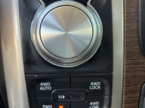 Used 2016 RAM 1500 Laramie w/ Convenience Group image 12