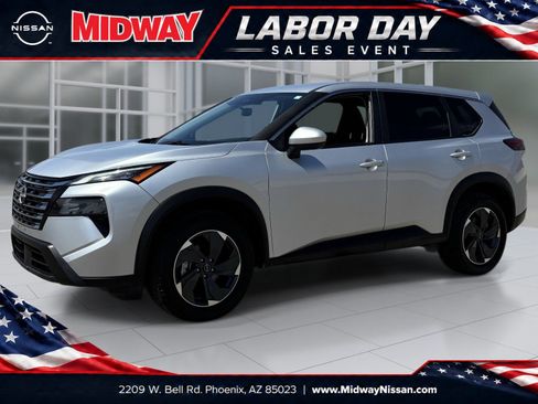 Used 2025 Nissan Rogue SV AWD/4WD image 1