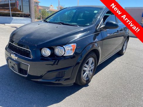Used 2013 Chevrolet Sonic LT FWD image 1