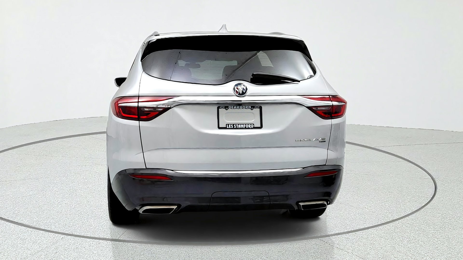Used 2019 Buick Enclave Essence w/ LPO, Sport Appearance Package AWD/4WD image 4