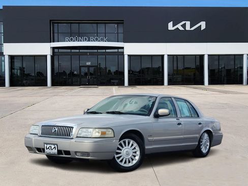 Used 2009 Mercury Grand Marquis LS image 1