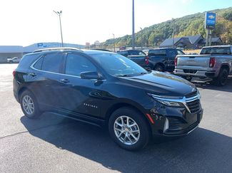 Used 2022 Chevrolet Equinox LT image 1