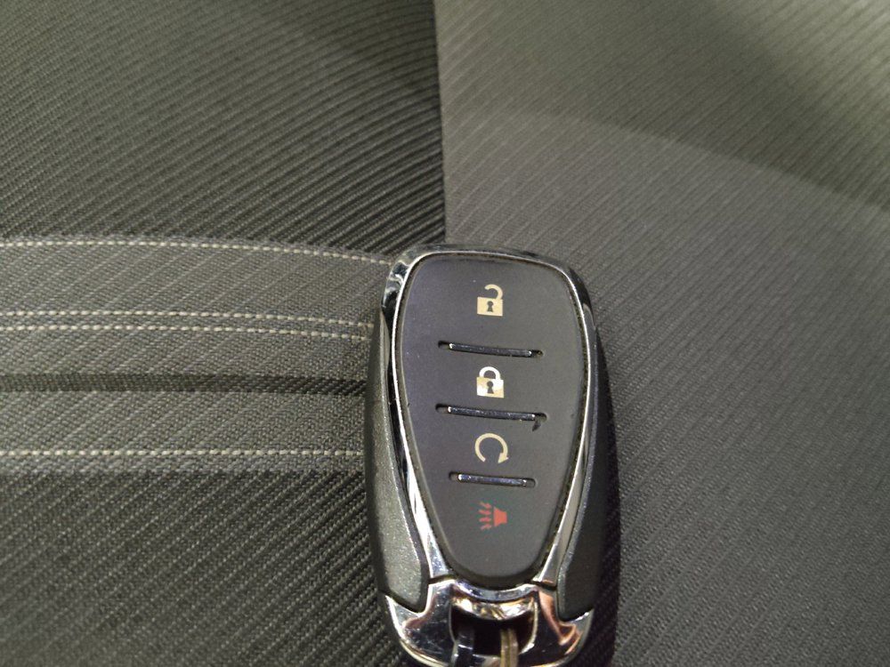 Used 2025 Chevrolet Blazer LT FWD image 32