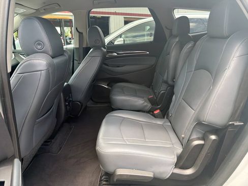 Used 2020 Buick Enclave Essence AWD/4WD image 14