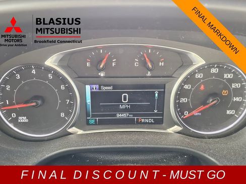 Used 2017 GMC Acadia SLE image 30