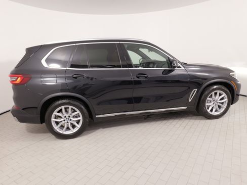 Used 2023 BMW X5 xDrive40i w/ Premium Package AWD/4WD image 10