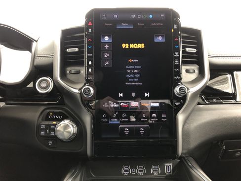 Certified 2025 RAM 1500 Laramie AWD/4WD image 27