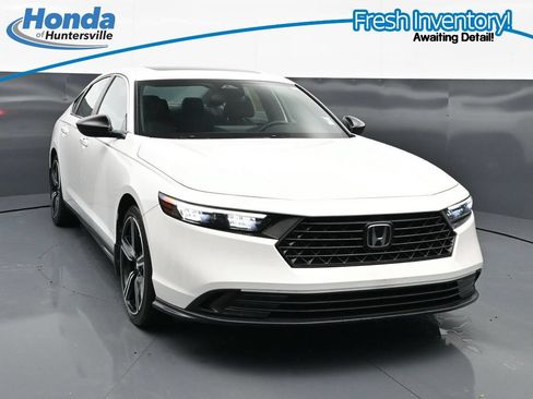 Used 2023 Honda Accord Sport image 1