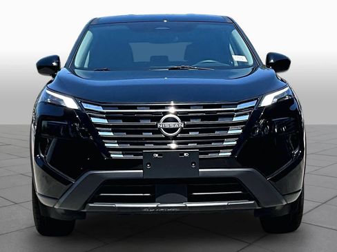 Certified 2026 Nissan Rogue SV FWD image 4