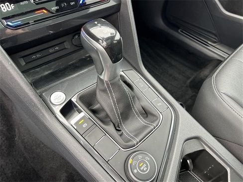 Used 2023 Volkswagen Tiguan SE R-Line image 20