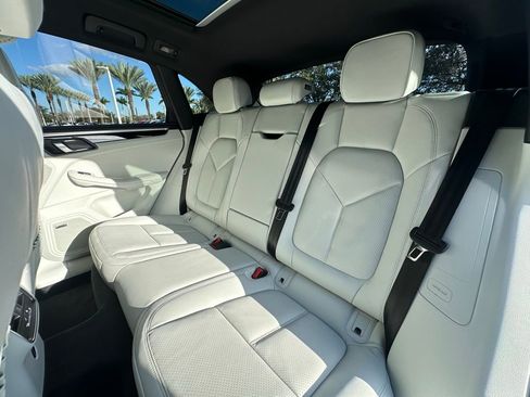 Used 2026 Porsche Macan S image 39