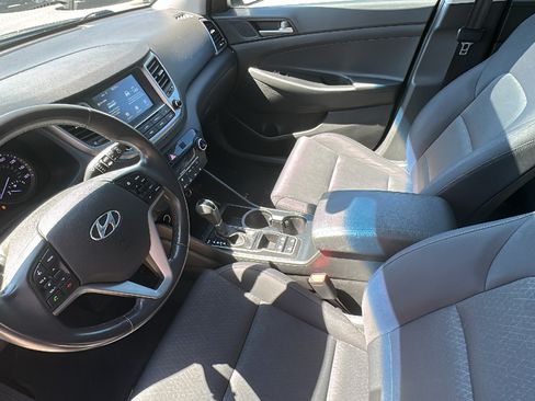 Used 2018 Hyundai Tucson Value AWD/4WD image 23