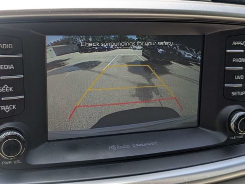 Used 2017 Kia Sorento FWD w/ LX Convenience Package image 22