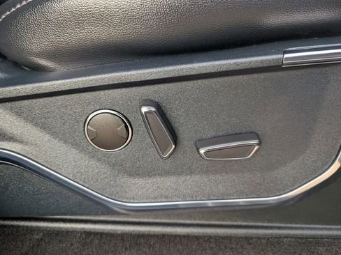 Used 2021 Ford F150 Lariat w/ Tow Technology Package image 27