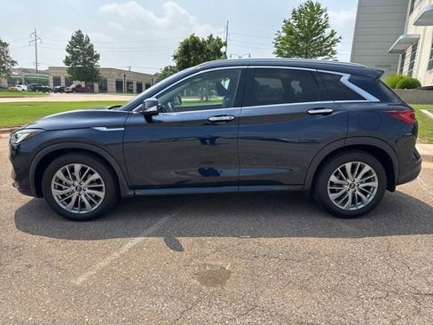 Used 2023 INFINITI QX50 Luxe FWD image 8