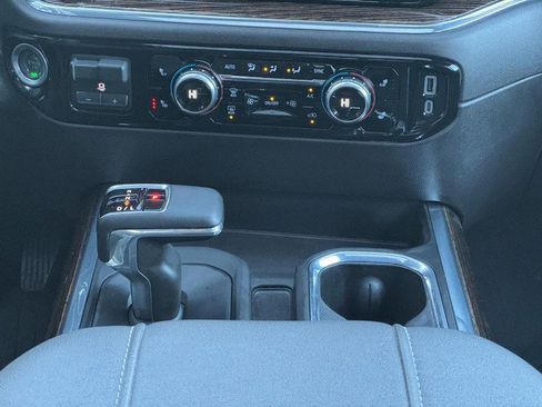 Used 2024 GMC Sierra 1500 Elevation w/ Elevation Premium Package image 17