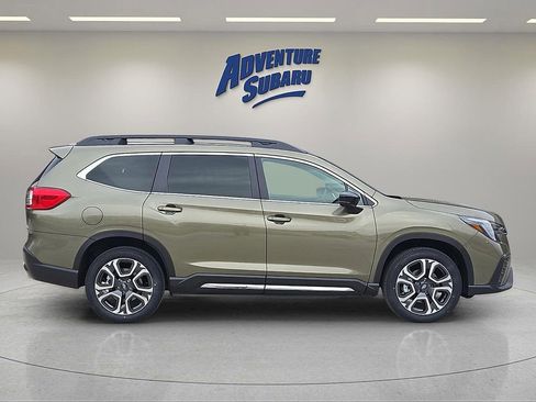 New 2026 Subaru Ascent Limited image 7
