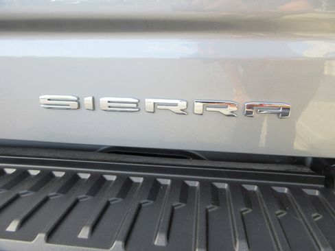 Used 2024 GMC Sierra 1500 Denali Ultimate AWD/4WD image 10