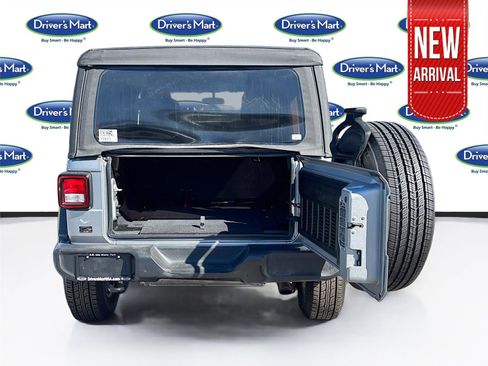 Used 2018 Jeep Wrangler Unlimited Sport S image 27