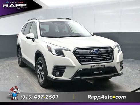 Used 2023 Subaru Forester Limited image 2