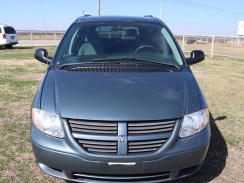Used 2006 Dodge Grand Caravan SE w/ Popular Equipment Group I image 9