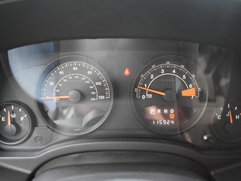 Used 2015 Jeep Patriot Latitude image 20