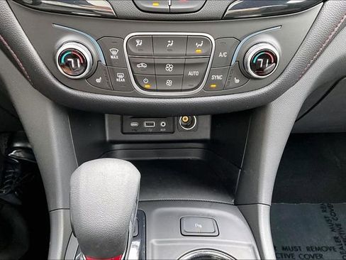 Certified 2023 Chevrolet Equinox RS image 15