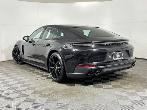 Used 2026 Porsche Panamera 4 image 3