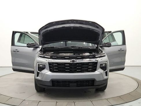 New 2026 Chevrolet Traverse LT image 10