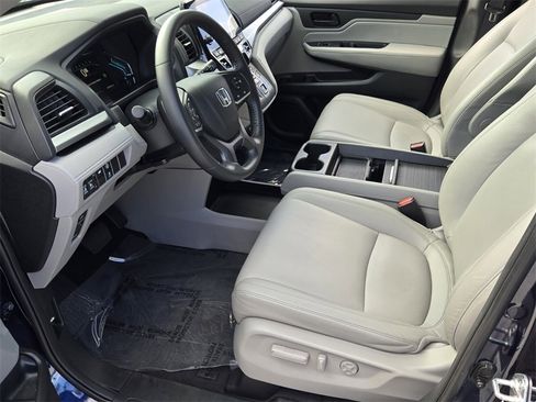 Certified 2023 Honda Odyssey EX-L image 12