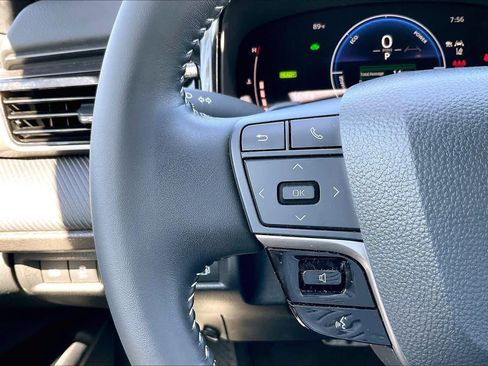 Used 2026 Toyota Camry SE FWD image 21