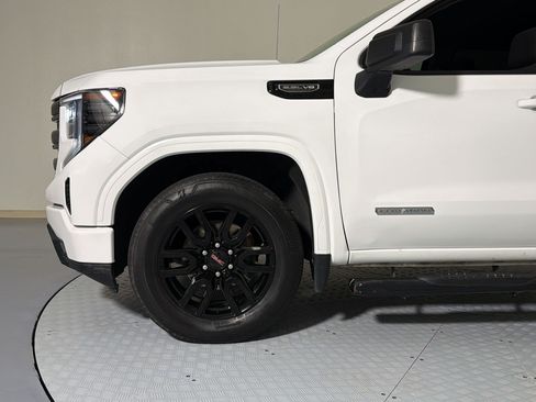 Used 2024 GMC Sierra 1500 Elevation RWD image 22