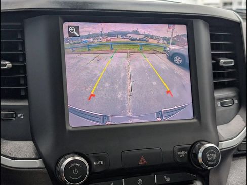 Used 2020 RAM 1500 Big Horn RWD image 9