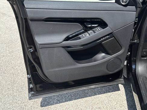 Certified 2025 Land Rover Range Rover Evoque S image 17