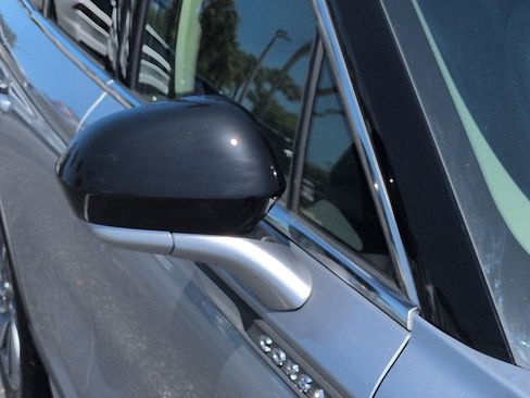 Used 2024 Lincoln Corsair Reserve FWD image 12