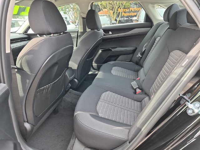 New 2027 Kia K5 LXS FWD image 20