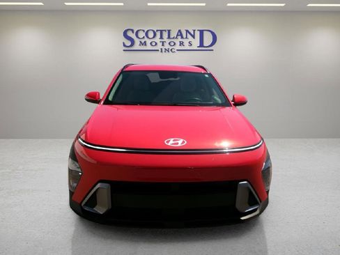 Used 2025 Hyundai Kona SEL image 3