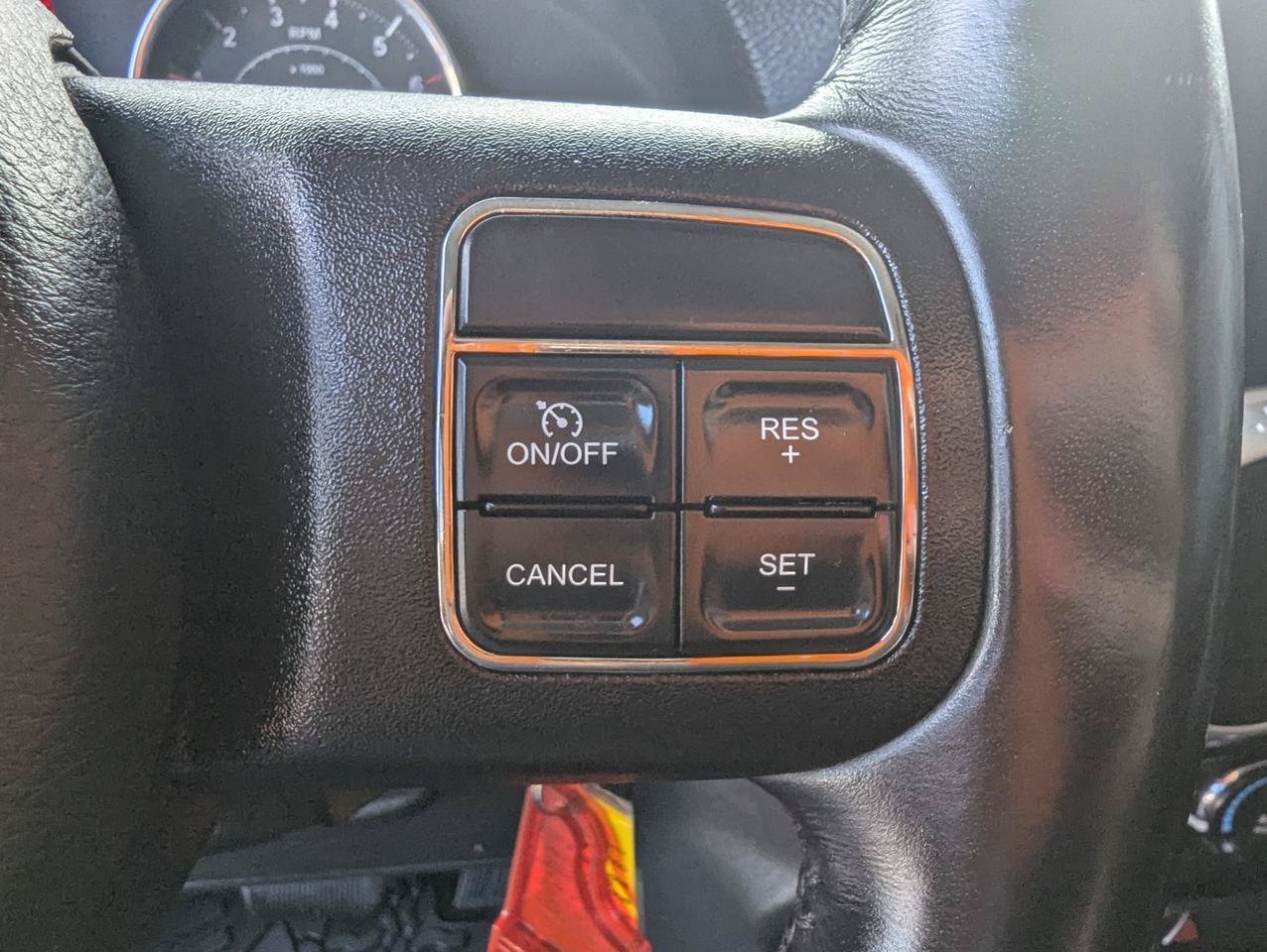 Used 2014 Jeep Wrangler Unlimited Sahara w/ Connectivity Group AWD/4WD image 13