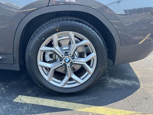 Used 2024 BMW X4 xDrive30i w/ Premium Package AWD/4WD image 7
