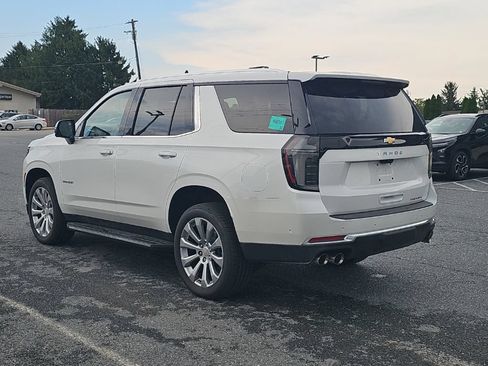 Used 2025 Chevrolet Tahoe Premier AWD/4WD image 15