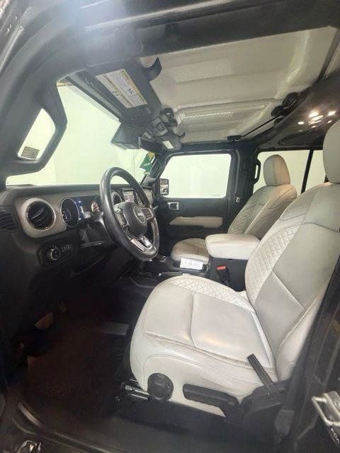 Certified 2021 Jeep Gladiator Overland AWD/4WD image 14