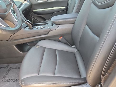 Used 2024 Cadillac XT5 Luxury FWD image 14