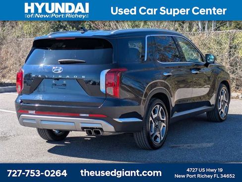 Used 2023 Hyundai Palisade Limited image 5
