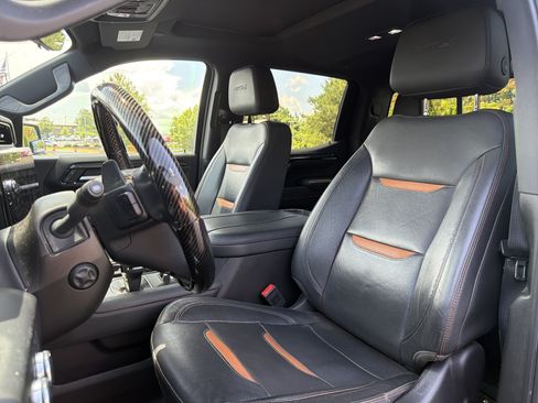 Used 2023 GMC Sierra 1500 AT4 w/ AT4 Premium Package AWD/4WD image 7