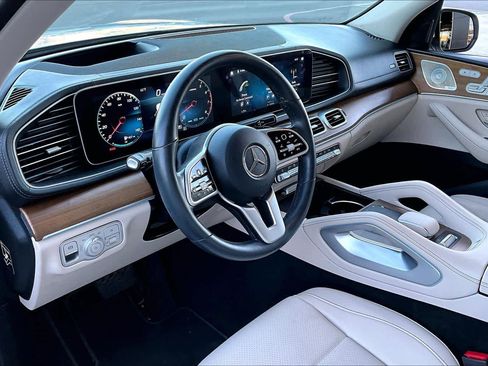 Certified 2023 Mercedes-Benz GLS 450 4MATIC image 16